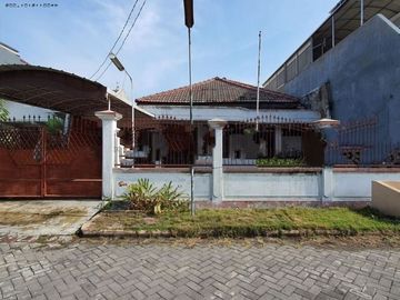 Rumah Wisma Mukti Klampis Strategis Row 3 Mobil