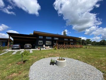 Casa nueva a minutos del Lago Ranco