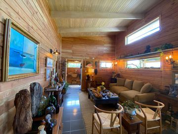 Casa nueva a minutos del Lago Ranco