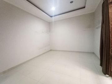 Di Sewakan Rumah Siap Huni 4 Kamar di Batununggal Bandung