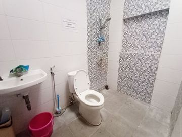 Di Sewakan Rumah Siap Huni 4 Kamar di Batununggal Bandung
