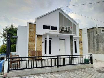 Dijual Rumah Minimalis Konsep Scadinavian di Jogonalan Dekat Exit Toll