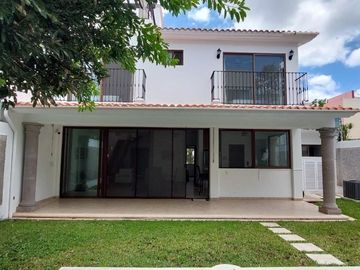 CASA EN VENTA EN CANCUN CENTRO
