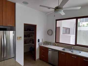 CASA EN VENTA EN CANCUN CENTRO