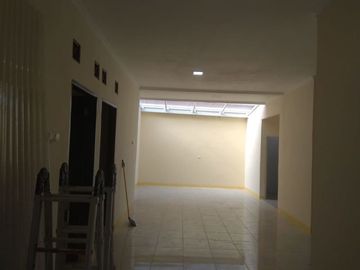 Rumah second luas baru renovasi di Bintang metropole dekat Sumareccon Bekasi