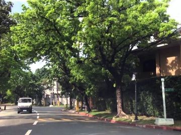 Best Deal RUSH SALE SAN LORENZO VILLAGE Makati House and Lot