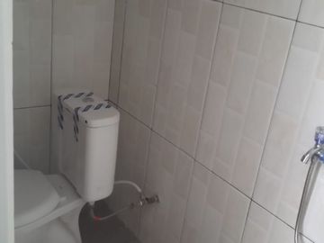 Rumah Dijual di Jatisampurna Bekasi Jawa Barat 2lt lokasi strategis