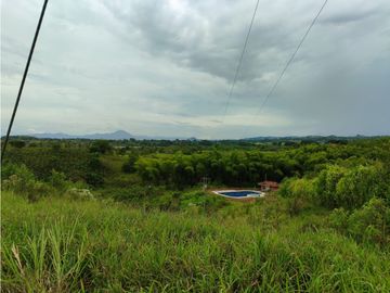 SE VENDE LOTE CAMPESTRE A 35 MINUTOS DE PEREIRA