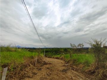 SE VENDE LOTE CAMPESTRE A 35 MINUTOS DE PEREIRA