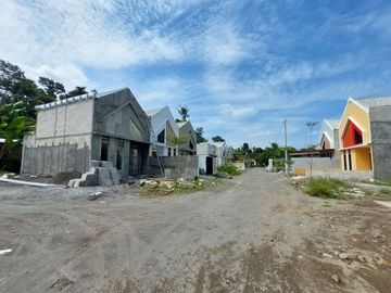 Rumah dekat Wisata Internasional Candi Prambanan Model Hunian Eropa 398 Jt Tipe 45
