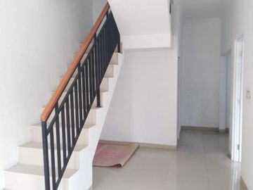 Di jual ruko 2 lantai dibedahan depok harga 700juta nego