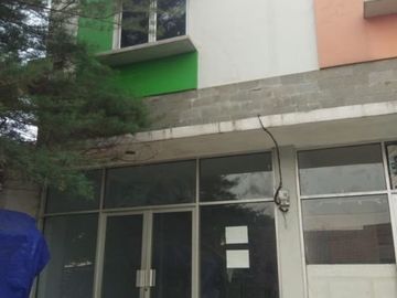 Di jual ruko 2 lantai dibedahan depok harga 700juta nego