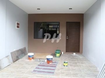 PH992 Townhouse for Sale in Fairview at 6.8M