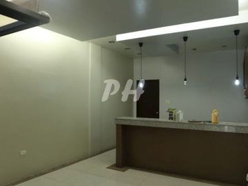 PH992 Townhouse for Sale in Fairview at 6.8M