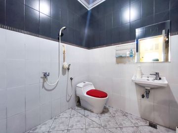 Rumah 2 Lantai 15 Menit ke Stasiun Rawa Buntu SHM Siap Huni J-38563