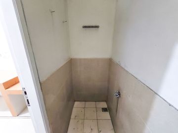 Rumah 2 Lantai 15 Menit ke Stasiun Rawa Buntu SHM Siap Huni J-38563