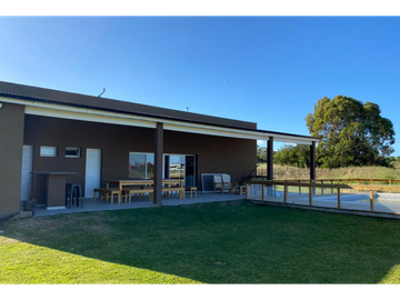 CASA EN VENTA COSTA ESMERALDA - ECUESTRE 281