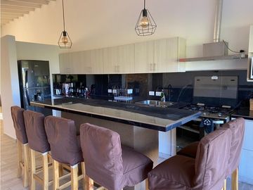 CASA EN VENTA COSTA ESMERALDA - ECUESTRE 281