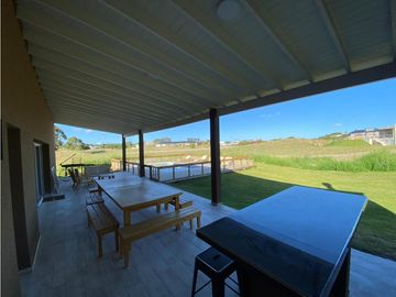 CASA EN VENTA COSTA ESMERALDA - ECUESTRE 281