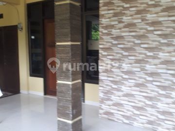Rumah 2Lt di Pusat Kota Pamulang, Tangsel