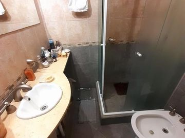 Venta Casa 6 ambientes con cochera patio terraza permuta por menor valor en CABA - Villa Devoto