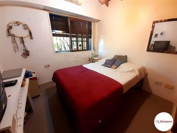 Venta Casa 6 ambientes con cochera patio terraza permuta por menor valor en CABA - Villa Devoto
