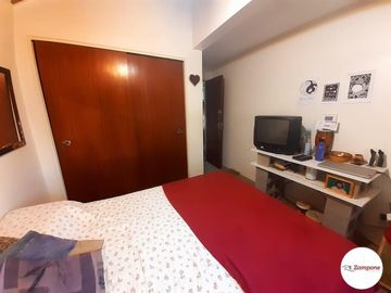 Venta Casa 6 ambientes con cochera patio terraza permuta por menor valor en CABA - Villa Devoto