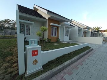 RUMAH ISTIMEWA ONE GATE SYSTEM SANGAT LUAS DI PRAMBANAN