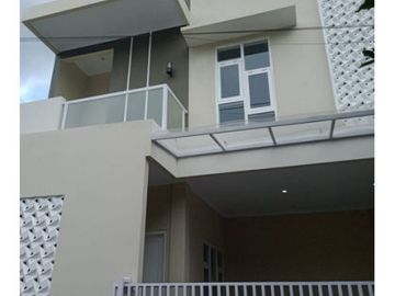 Hunian Cantik 2 Lantai di Kota Jogja, Turun Harga Khusus untuk Anda!