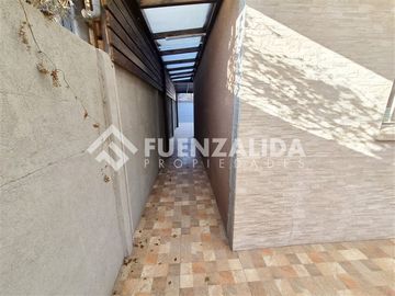 Casa en arriendo de 3 dorm. en Buín