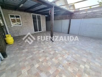 Casa en arriendo de 3 dorm. en Buín