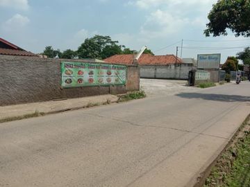 Jual Tanah 2200m&sup2; Plus Bangunan di Serang Cikarang