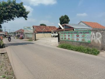 Jual Tanah 2200m&sup2; Plus Bangunan di Serang Cikarang