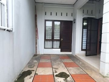 Rumah Bagus Siap Huni Hadap Timur Di Cluster Bintaro - Sc 4519 Br