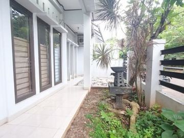 Rumah Bagus Siap Huni Hadap Timur Di Cluster Bintaro - Sc 4519 Br