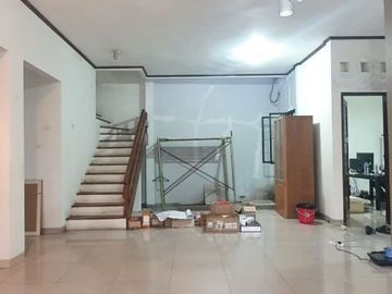 Rumah Bagus Siap Huni Hadap Timur Di Cluster Bintaro - Sc 4519 Br