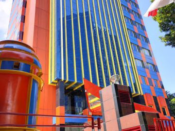 DIJUAL GEDUNG / HOTEL BTG 3 Jl LETJEN S.PARMAN dkt TA, CENTRAL PARK