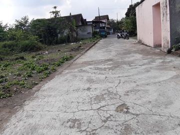Tanah Pekarangan di Tamanmartani Lokasi Strategis Fasum