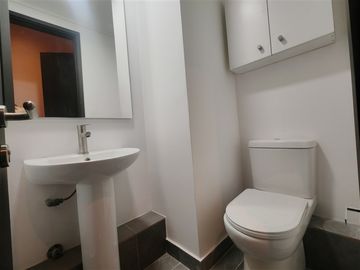 Oficina nueva en arriendo cercano a metro , Providencia