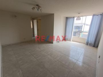 Alquiler de Departamento en Residencial Valle Verde- Puente Piedra
Características:
-ÁREA DEL DEPARTAMENTO:  62.50 M2 – Tercer Piso sin ascensor.
-