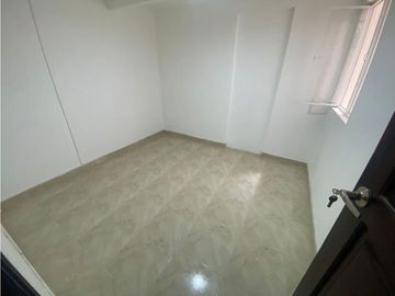 SE VENDE  EXCELENTE  CASA ALCZARES CON RENTA