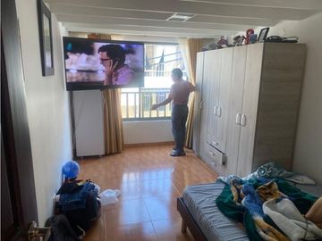 SE VENDE  EXCELENTE  CASA ALCZARES CON RENTA