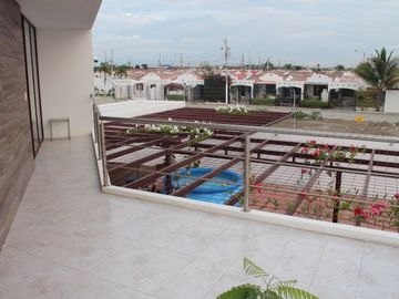 Se Vende Casa Cerca del Mar en Brisas de Mar Bravo