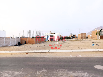 📍 Ubicación estratégica: Cerca de vías principales y servicios básicos.
📐 Área: 164.25 m².
✔️ Ideal para construir la casa de tus sueños o como inve