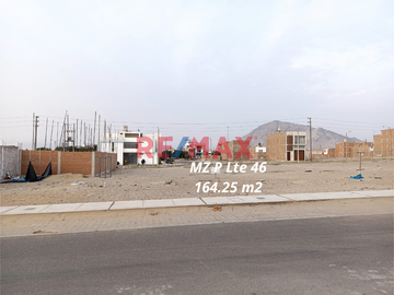 📍 Ubicación estratégica: Cerca de vías principales y servicios básicos.
📐 Área: 164.25 m².
✔️ Ideal para construir la casa de tus sueños o como inve