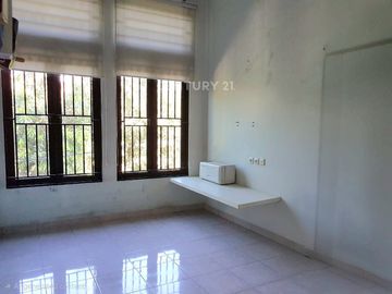 Rumah Strategis Kelapa Gading 3 Lantai 5 KT Carport 3 Mobil