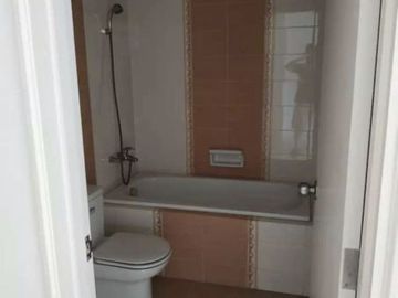 DIJUAL CEPAT !! Apartemen Gading Resort ,Semi Furnish, HargaOk Bisa Nego