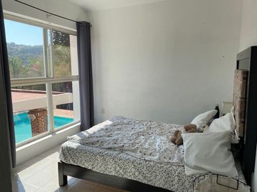 LAS CAÑADAS  CASA AMUEBLADA CON ALBERCA Y TERRAZA A 5 MIN DEL COLEGIO ALEMAN