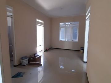 Rumah Baru Renovasi Perum Rungkut Asri 1.75 M
