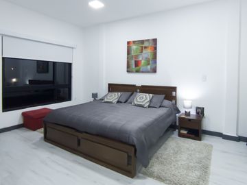I3 CASA DE VENTA EN TUMBACO